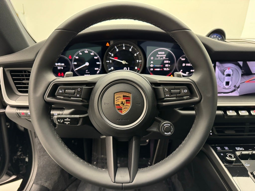 2022 Porsche 911 Carrera 4
